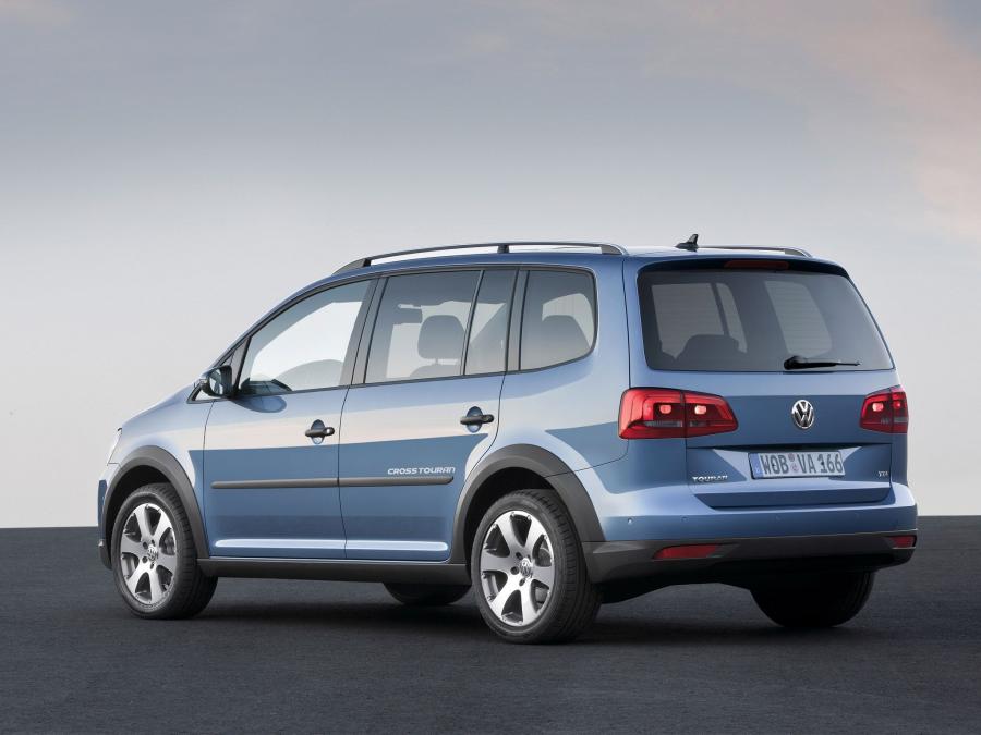  Volkswagen CrossTouran 2010 года  (фото 9 из 26)